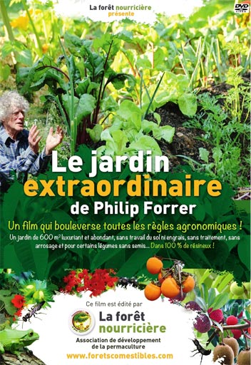 La butte de culture Philip Forrer est une technique de permaculture atypique utilisant des troncs de résineux, du bois broyé et des aiguilles de pin.