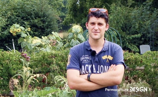 Un grand merci à Sébastien et sa famille pour nous avoir ouvert les portes de leur jardin familial et bravo pour ce super potager en permaculture !