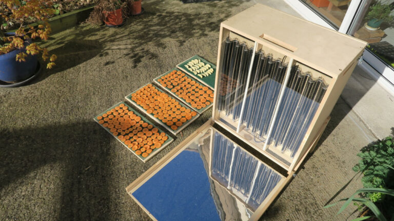 Construire un déshydrateur pour fruits et légumes séchés.