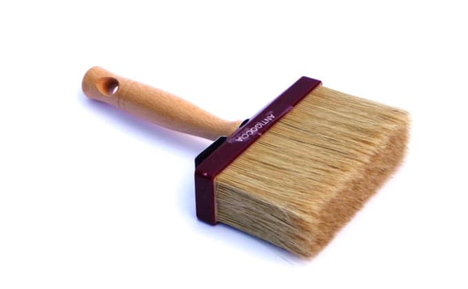 Brosse à badigeon, outil pour enduits naturels