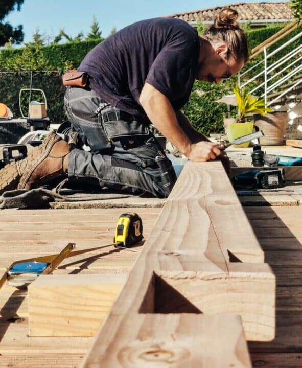 Entreprise d’architectes paysagistes à bordeaux au travail.