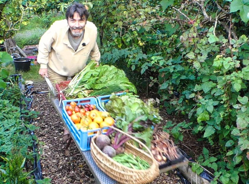 Portrait de Franck Nathié auteur du livre : Guide de conception en permaculture, Toutes les bases pratiques pour concevoir son projet et le réaliser.